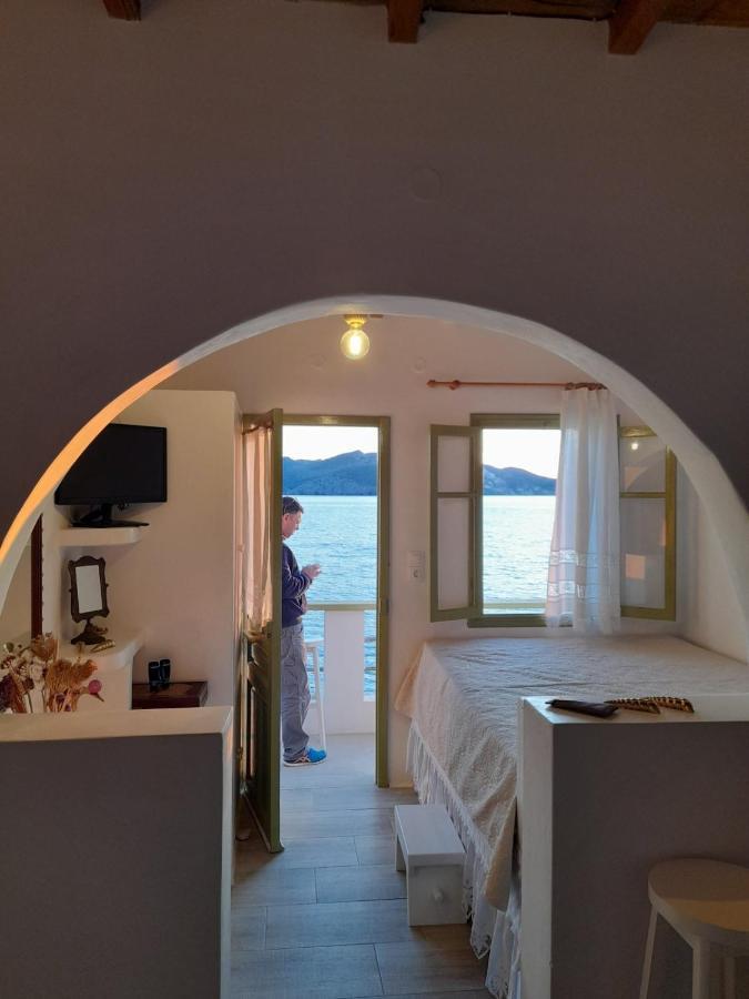 Milos By The Sea - Eco House Plaka  Zewnętrze zdjęcie